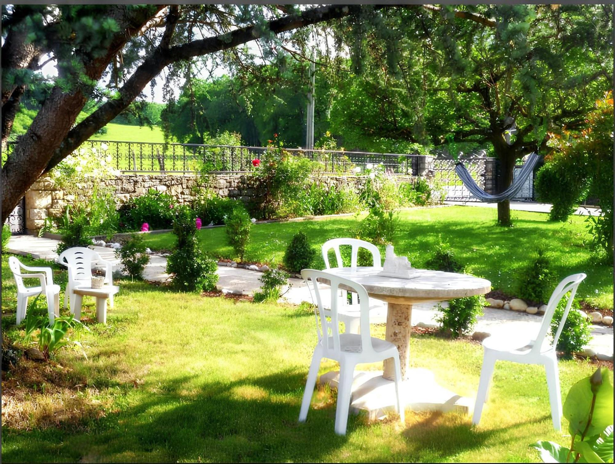 Appartement Charmant A Toulonjac Avec Jardin Et Terrasse 110 M² Ngoại thất bức ảnh